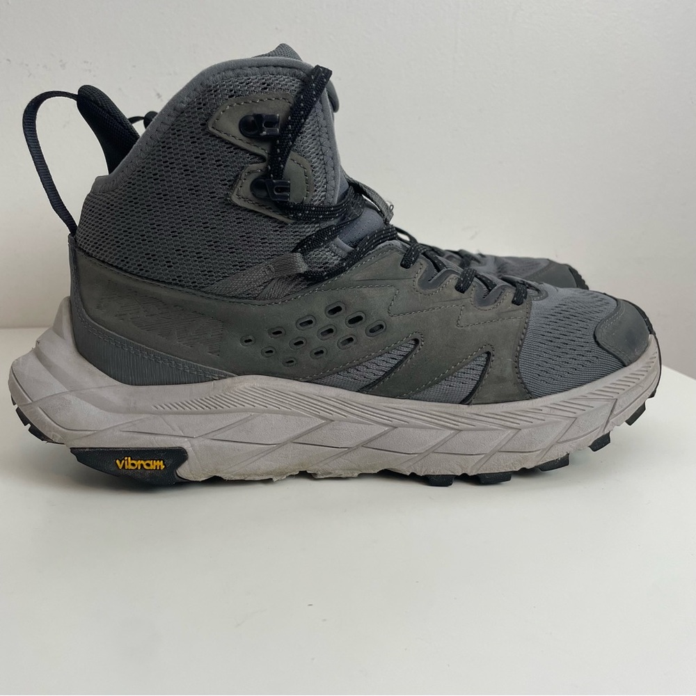 Hoka Anacapa Breeze Mid Men’s 9.5D Gray Hiking Boots Outdoor Shoes 1134505 CHMS